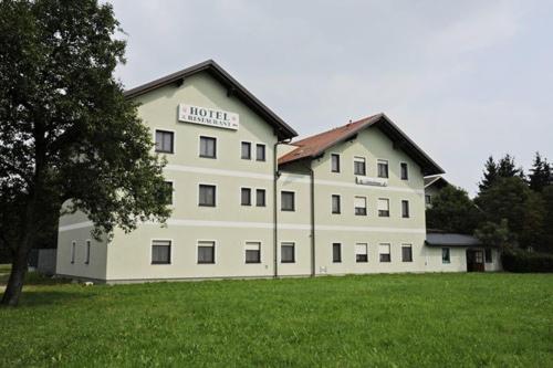 Gasthaus Hotel Feldschlange Рид  Экстерьер фото