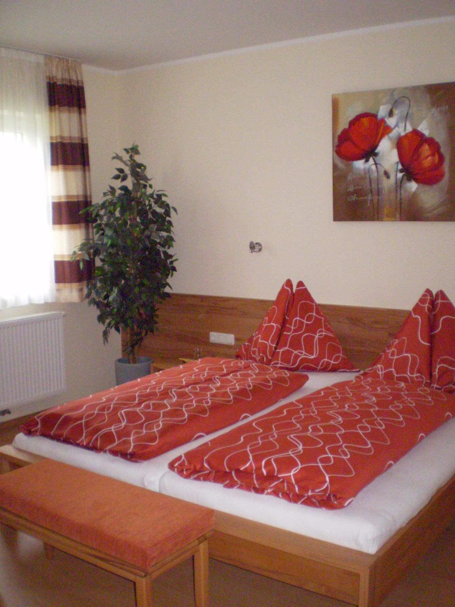 Gasthaus Hotel Feldschlange Рид  Экстерьер фото