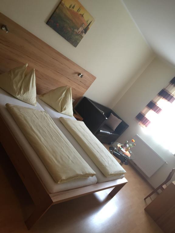 Gasthaus Hotel Feldschlange Рид  Экстерьер фото
